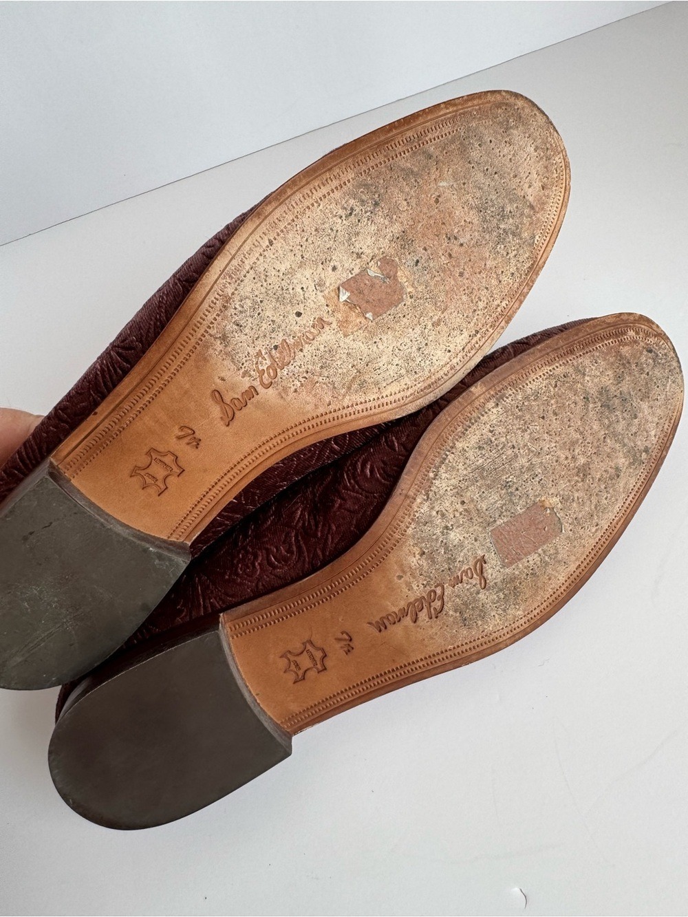 Sam Edelman Loraine Floral Embossed Velvet Loafers Gold Womens 7.5 Flats Shoes - Picture 11 of 16